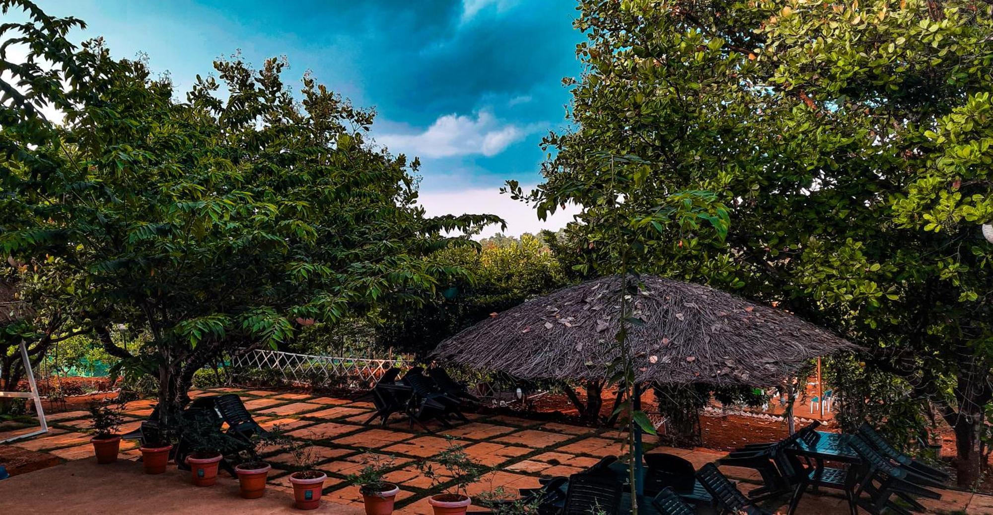 Chalobahills Farmstay Resort Ajra Exteriör bild