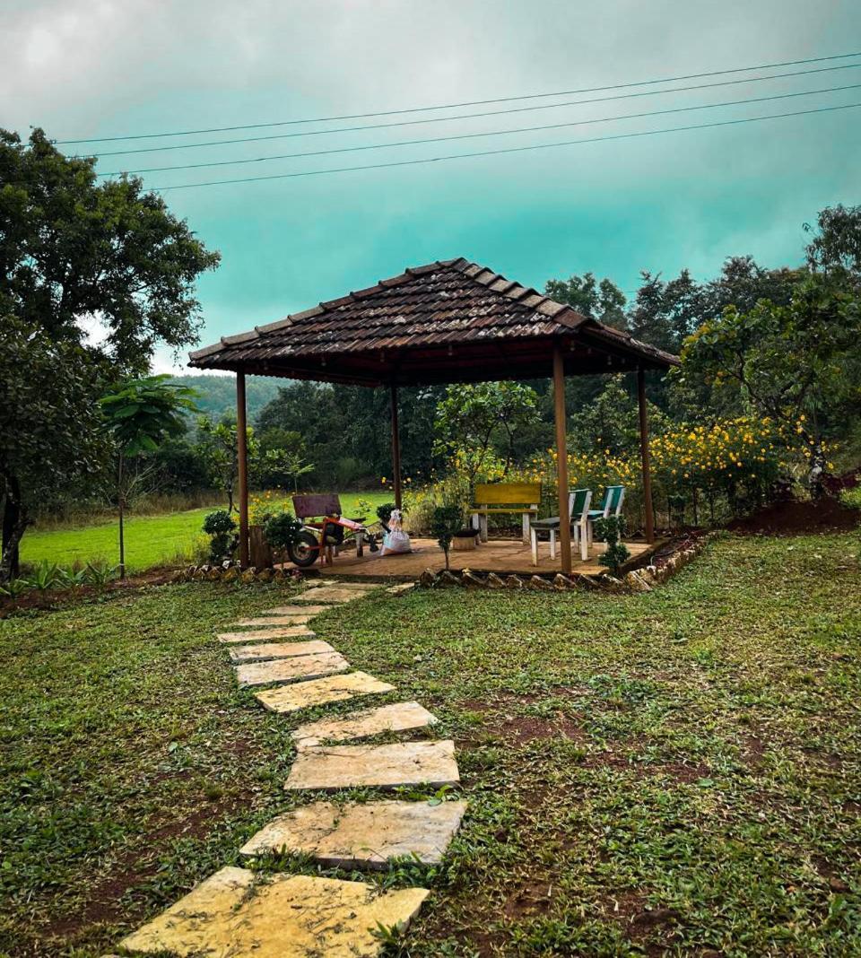 Chalobahills Farmstay Resort Ajra Exteriör bild